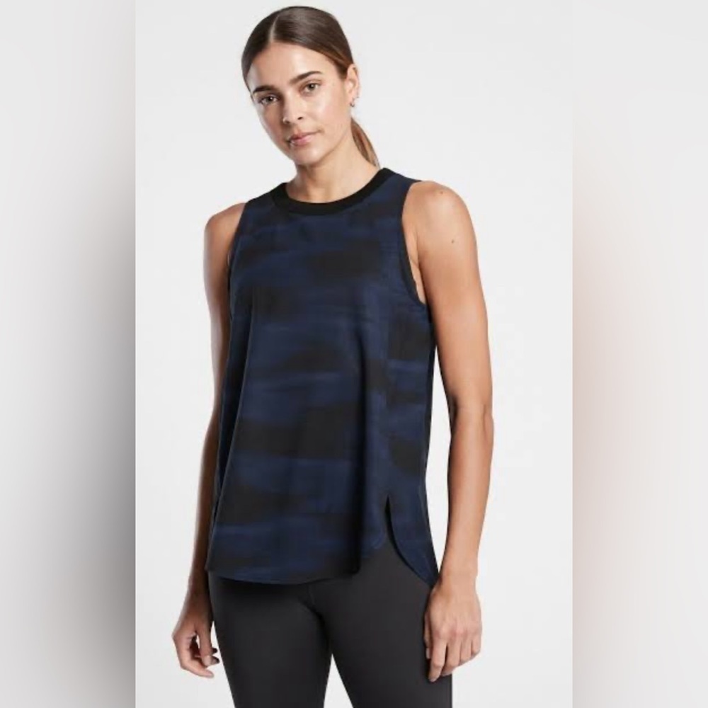 NEW Athleta Women’s Zephyr Print Blurred Camo Tank Top in Blue & Black Sz S